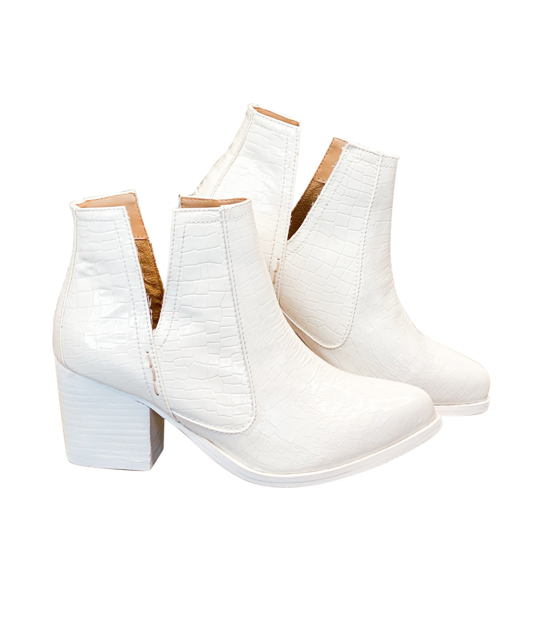 Shoes Tarim Bootie in White Croc