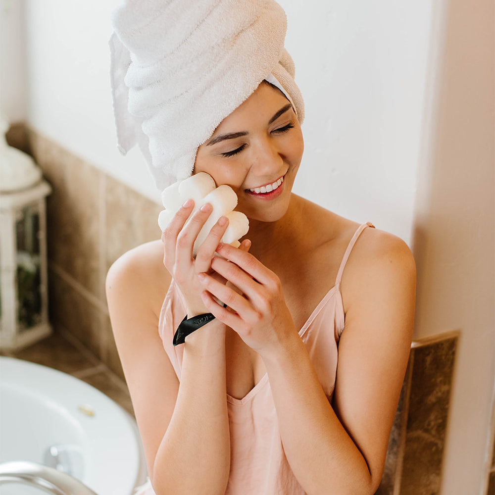 Body Wash Infused Buffer Sugar Dahlia | Vegan-Friendly Boxed Flower