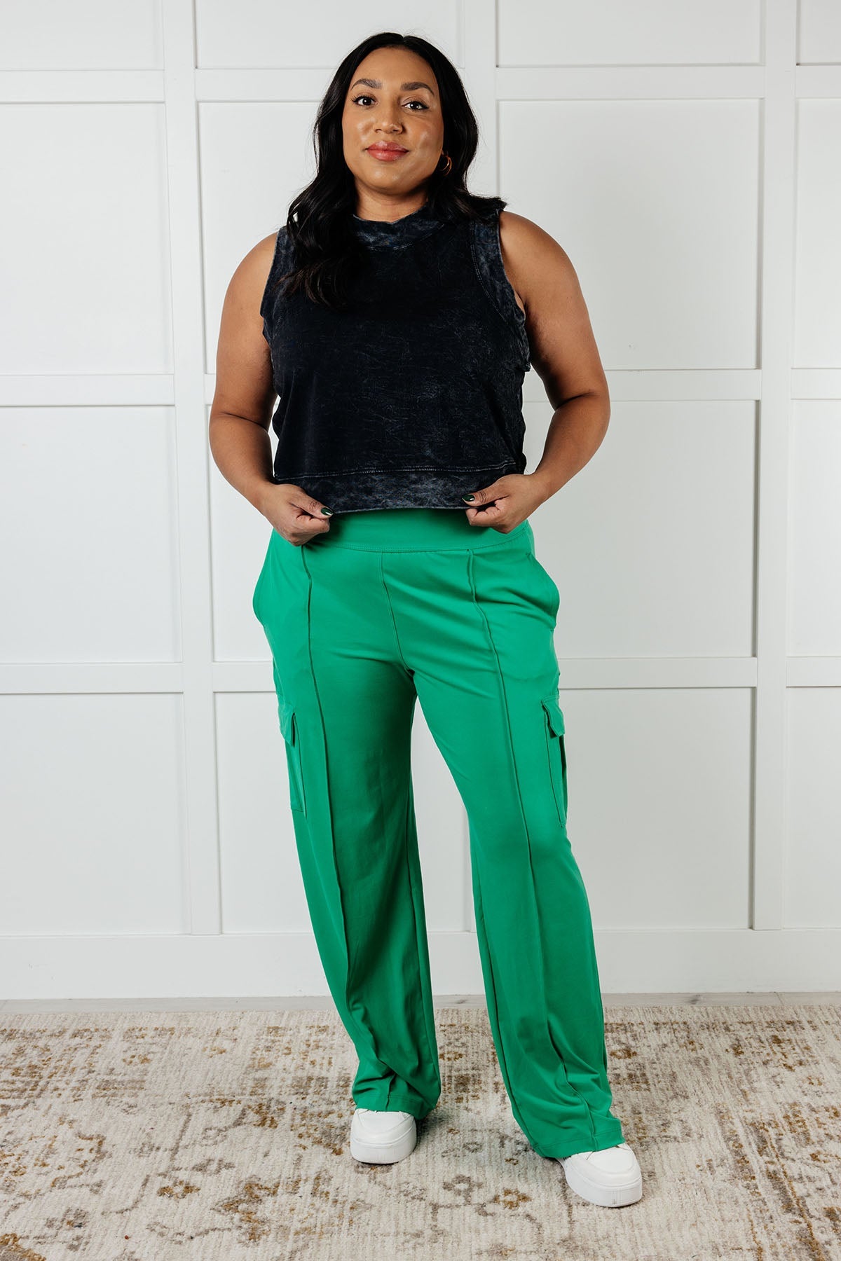 Tops Chasing the Gains Tank Top in Black