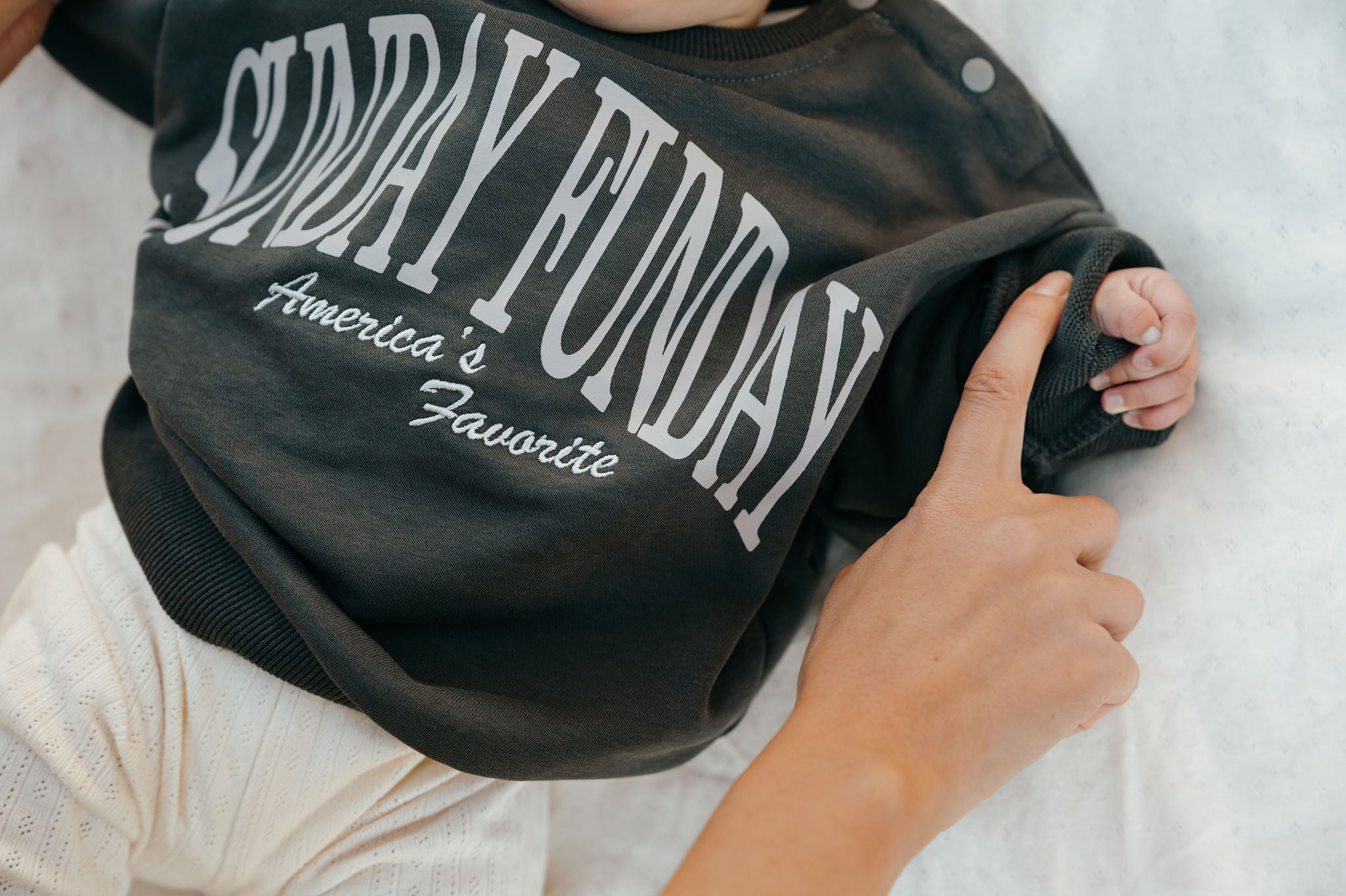 Sweatshirt Sunday Funday - Mini Crewneck