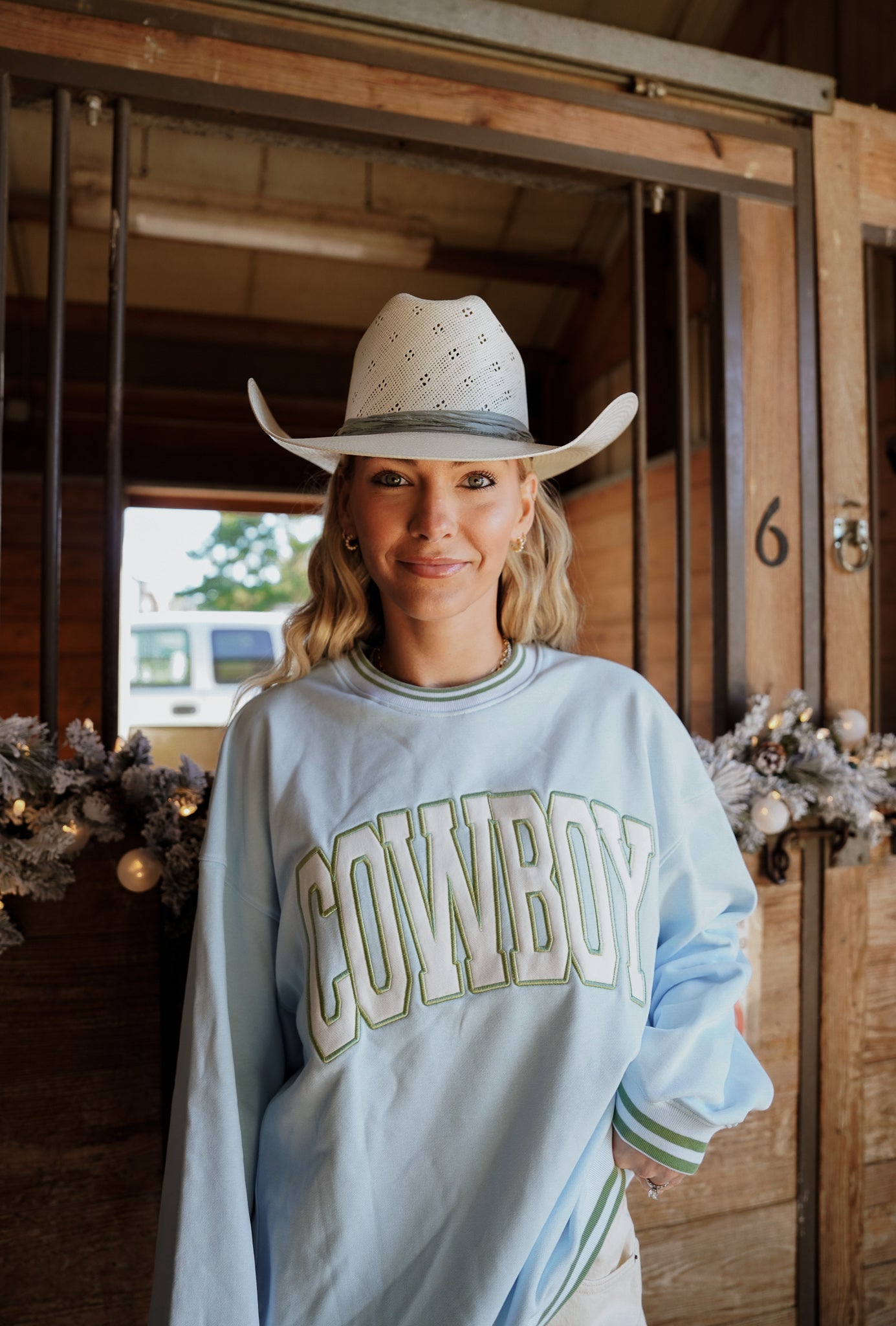 Sweatshirt Cowboy - Blue Vintage Crewneck Sweatshirt