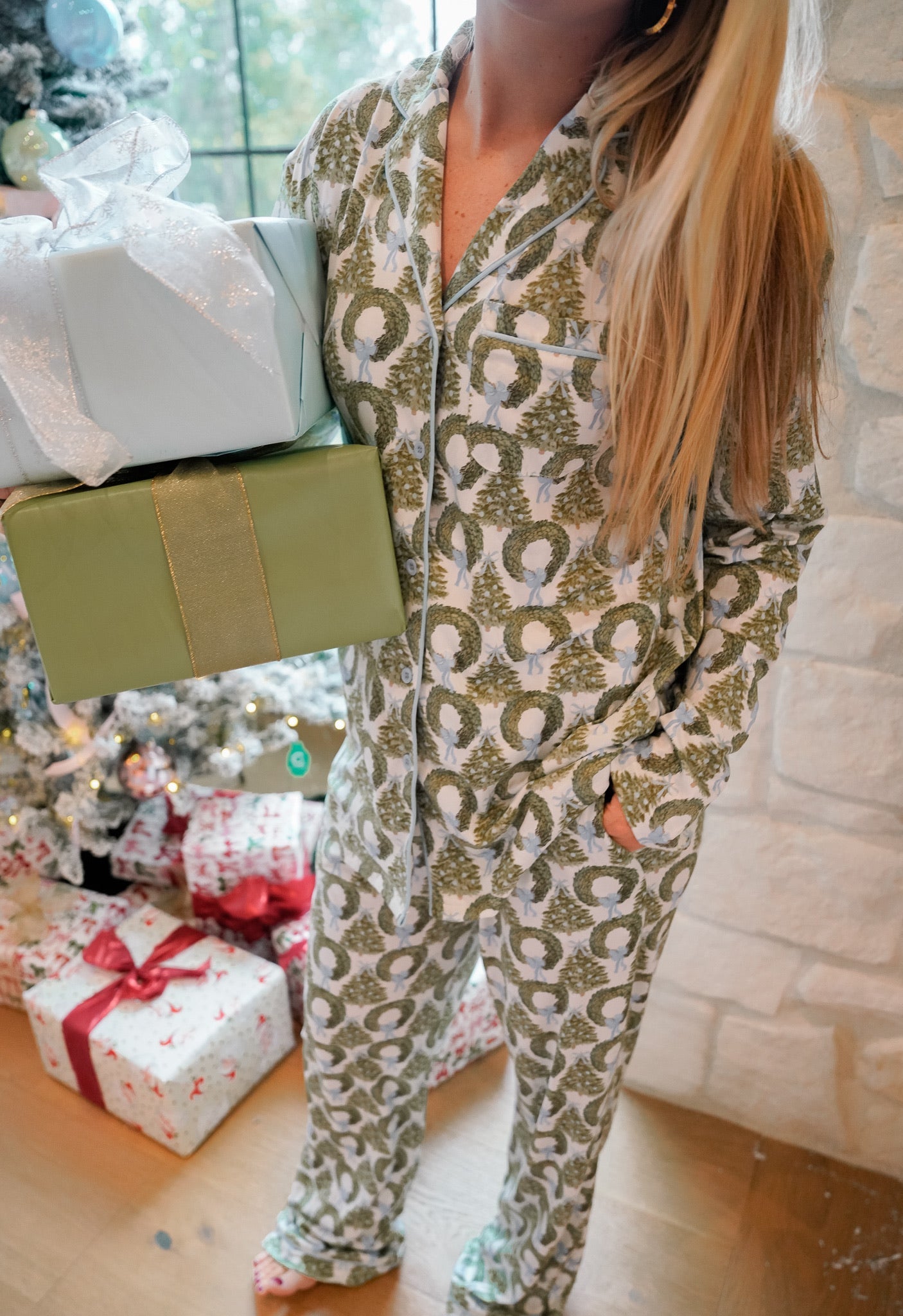 Pajamas Deck the Halls - Long Pajama Set