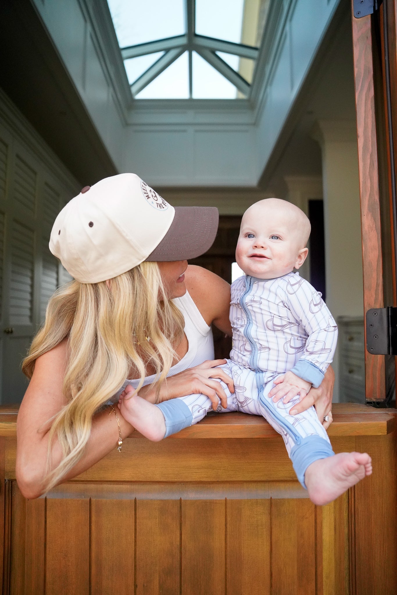 Hat Meet me at the Rodeo - Brown Vintage Trucker Hat