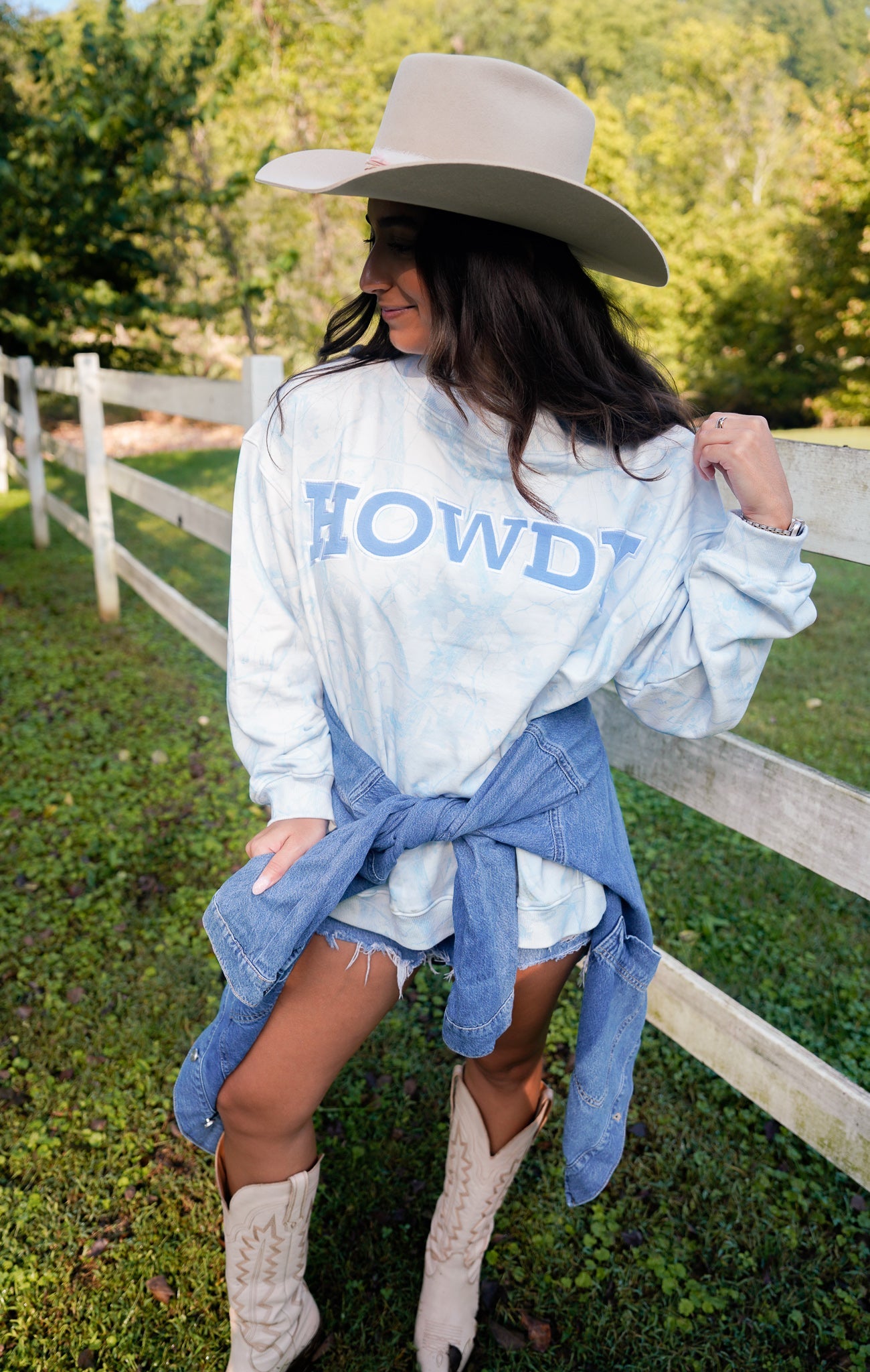 Sweatshirt Howdy - Camo Vintage Crew-Neck Sweatshirt
