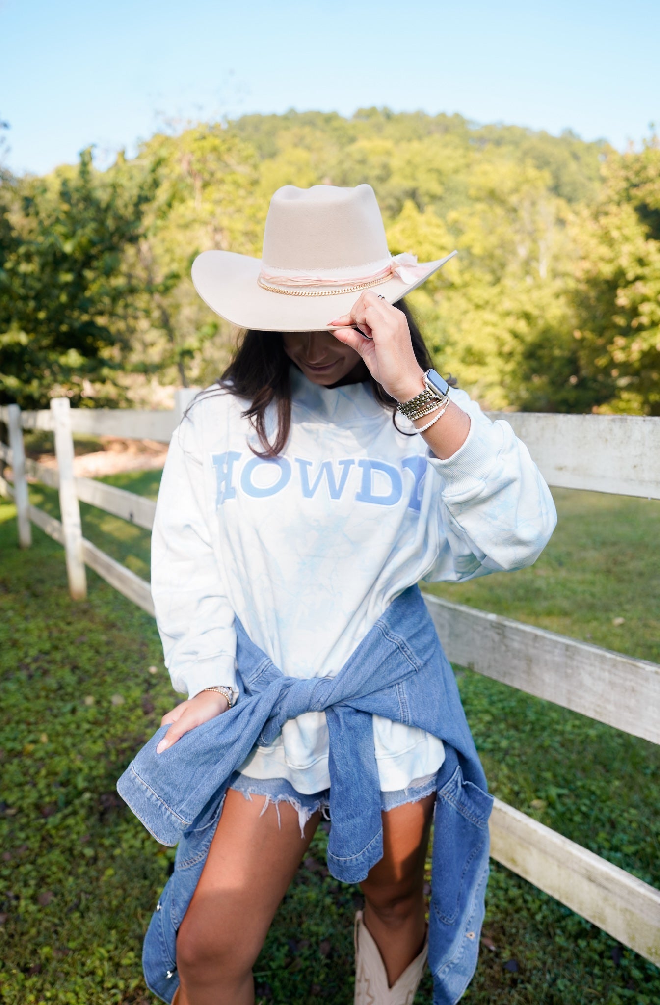 Sweatshirt Howdy - Camo Vintage Crew-Neck Sweatshirt