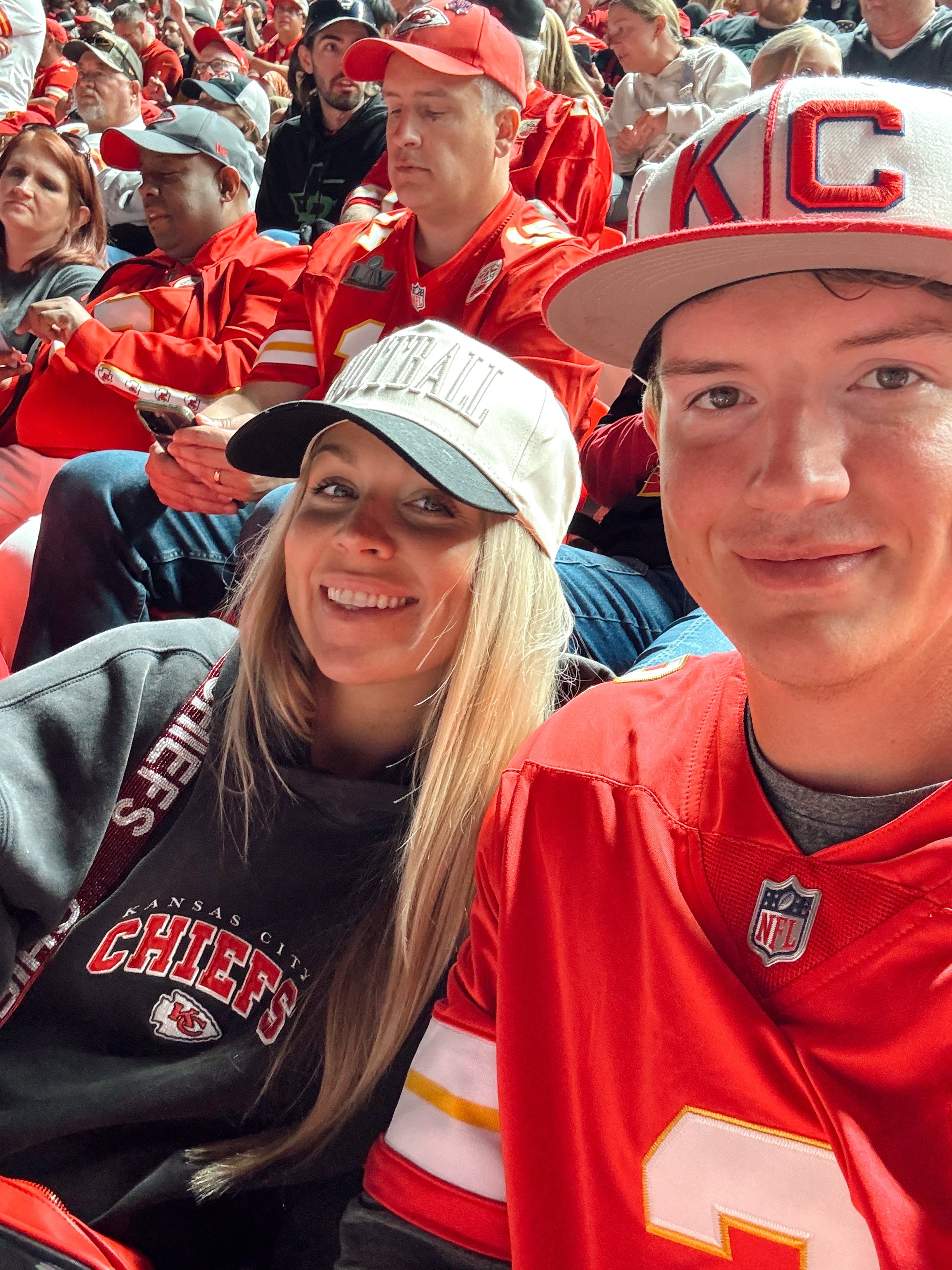 Hat FOOTBALL - Neutral Vintage Trucker Hat