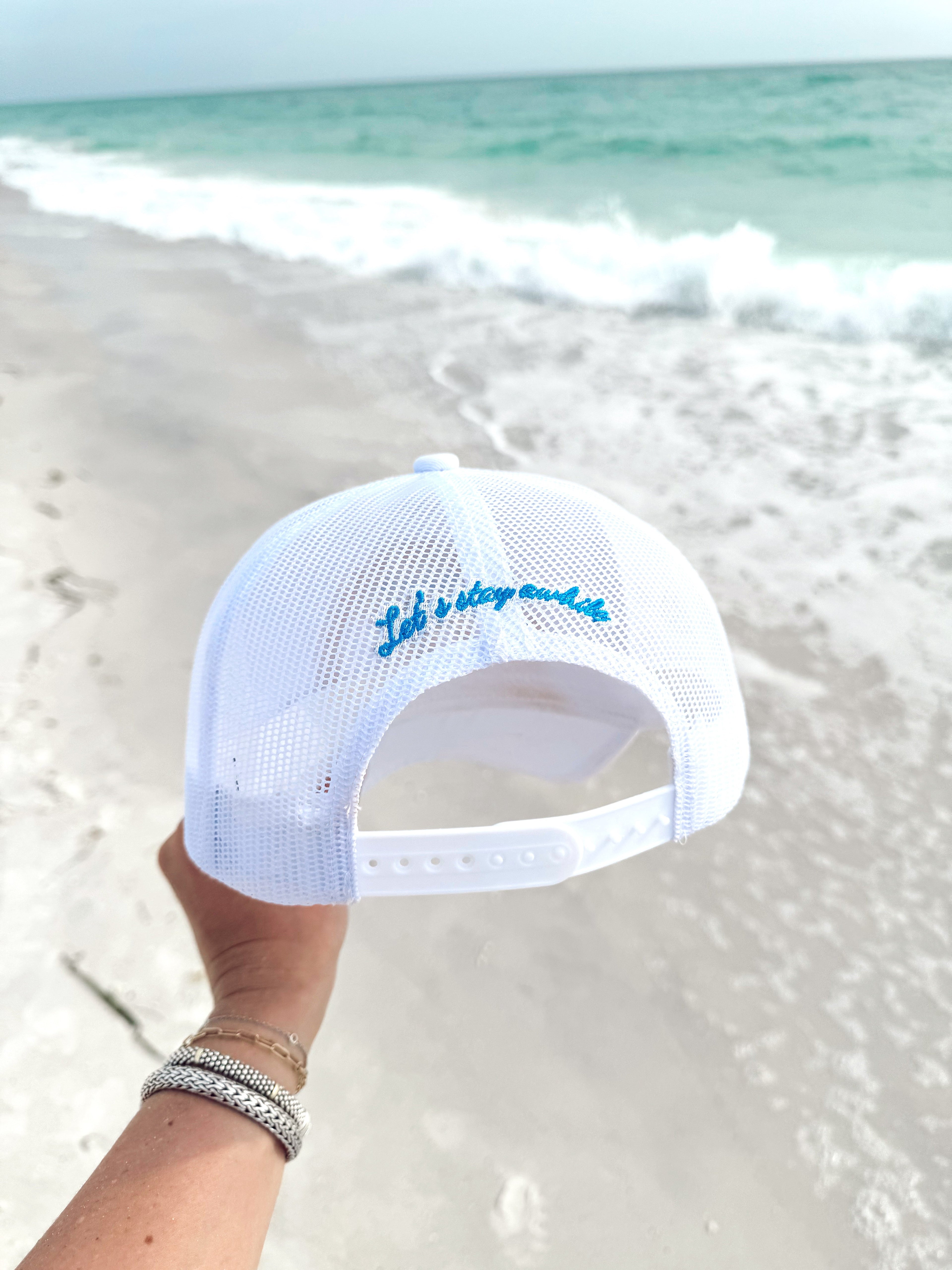 Hat Welcome to Paradise - White Vintage Trucker Hat