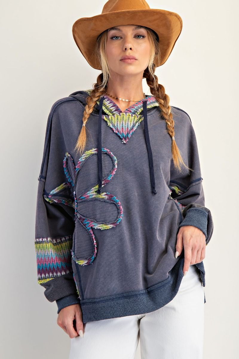 EASEL DAISY PATCH WASHED TERRY HOODIE PULLOVER