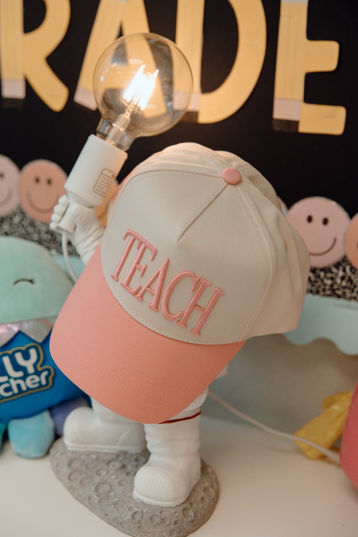 Hat TEACH - Pink Vintage Trucker Hat