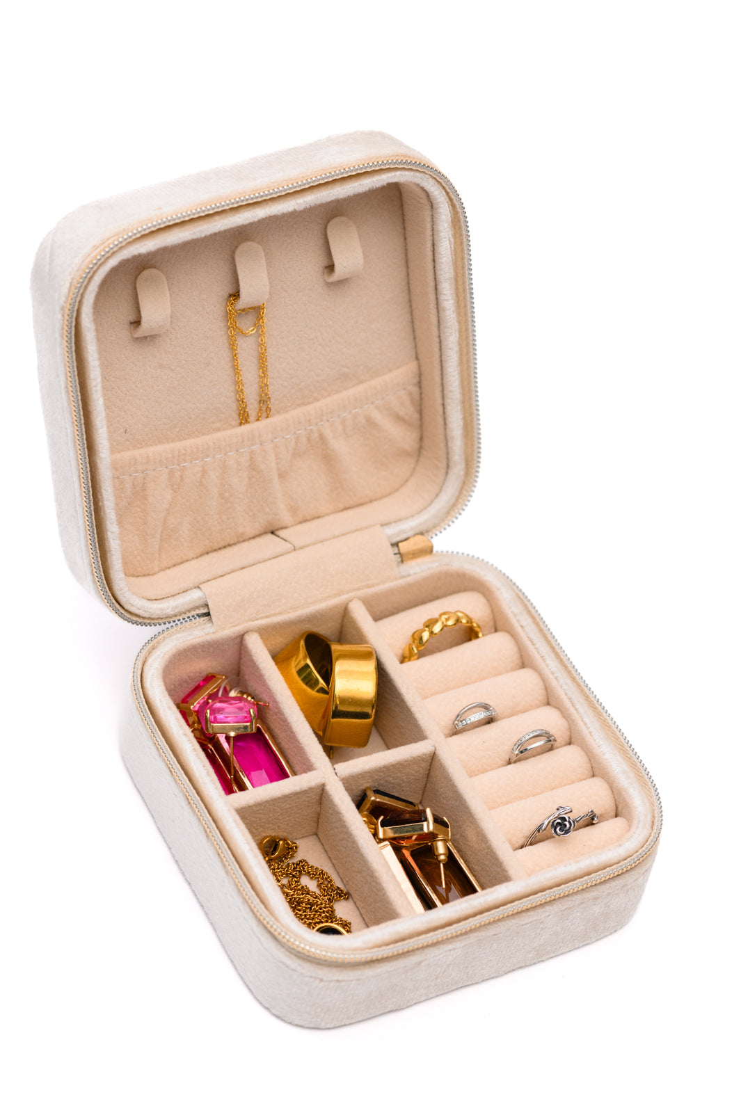 Accessories Kept and Carried Velvet Jewelry Box in Ivory