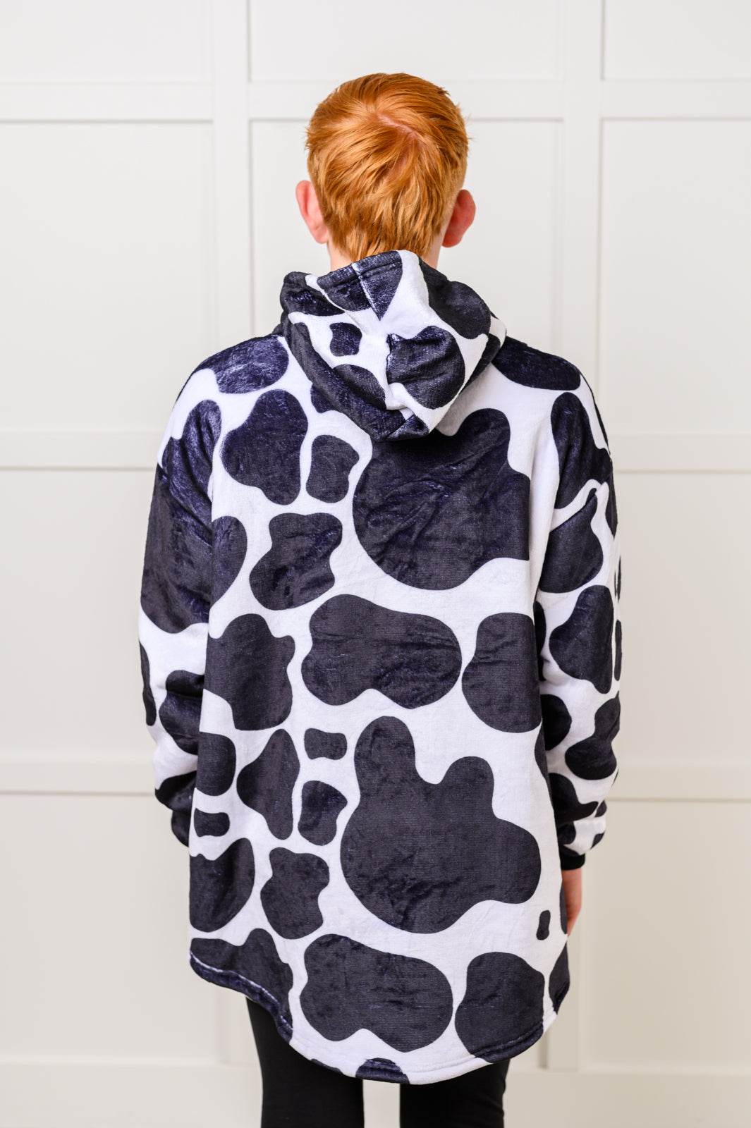 Layers Kids Oversized Hoodie Blanket in Cow
