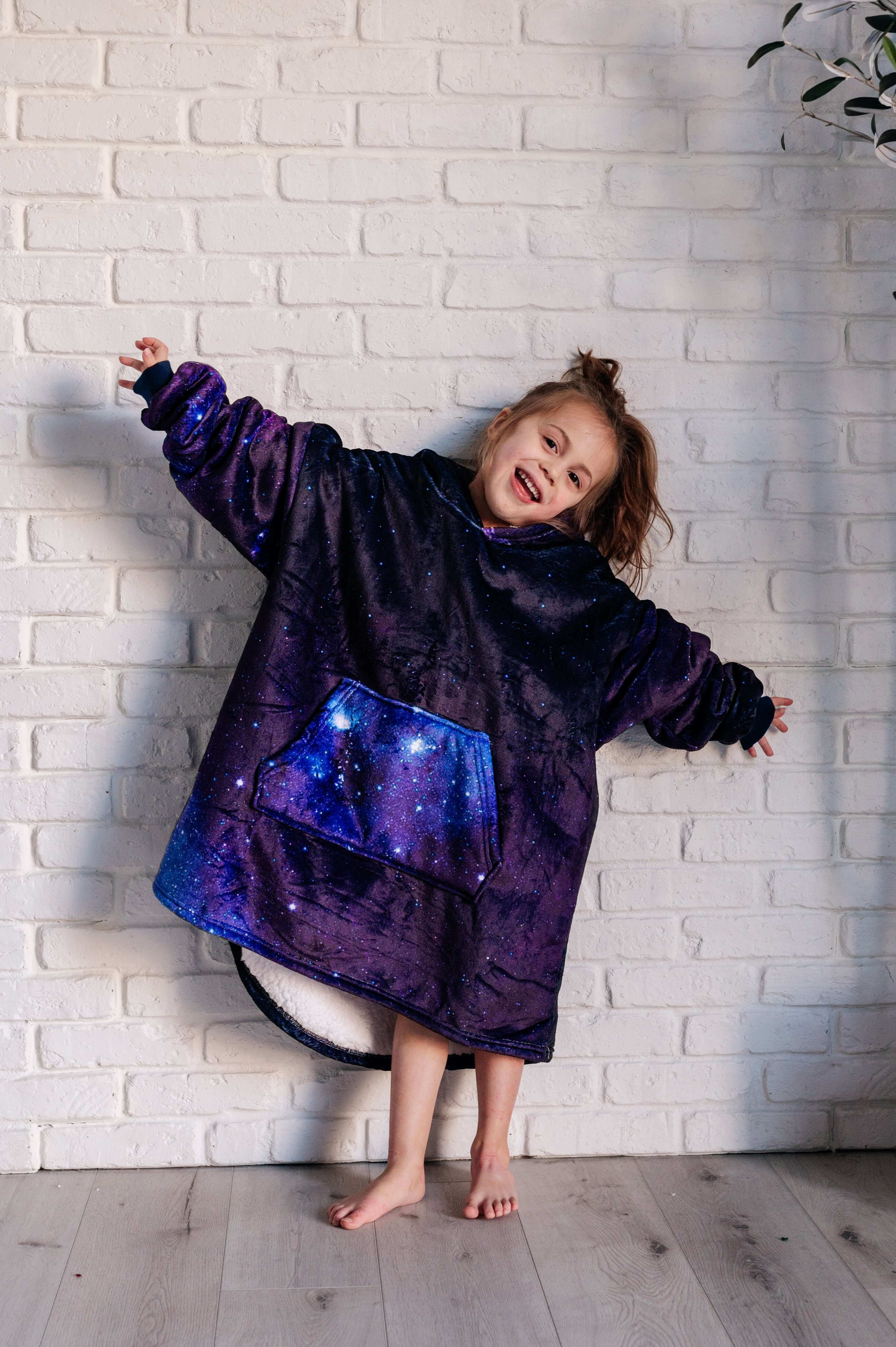 Layers Kids Oversized Hoodie Blanket in Starry Sky