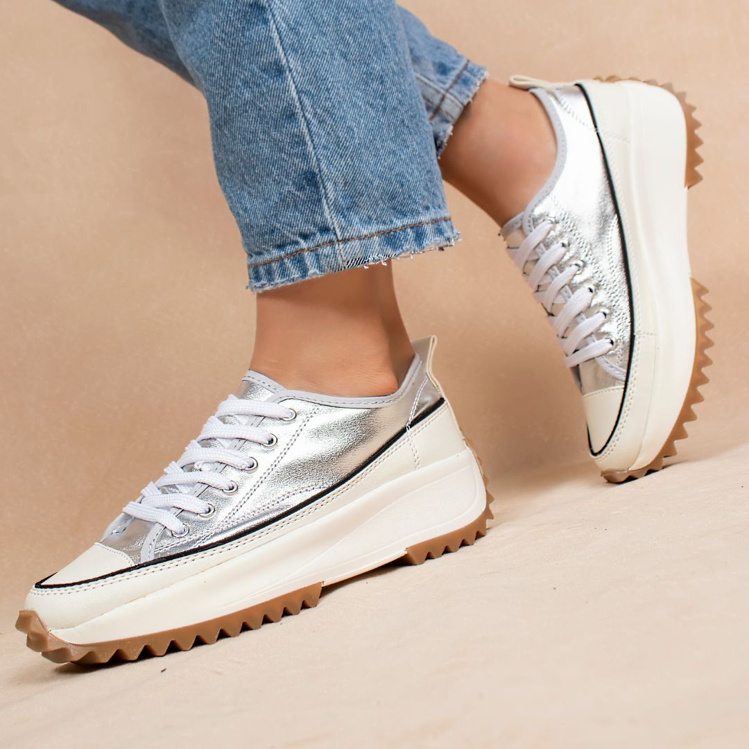 SNEAKERS Chunky Lace up Sneakers