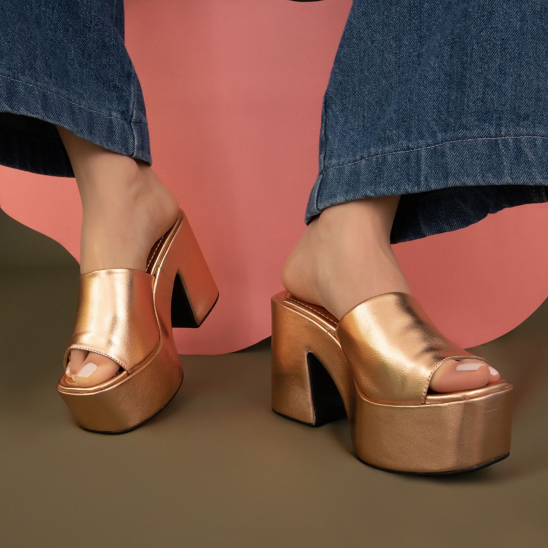 WEDGES Barbie