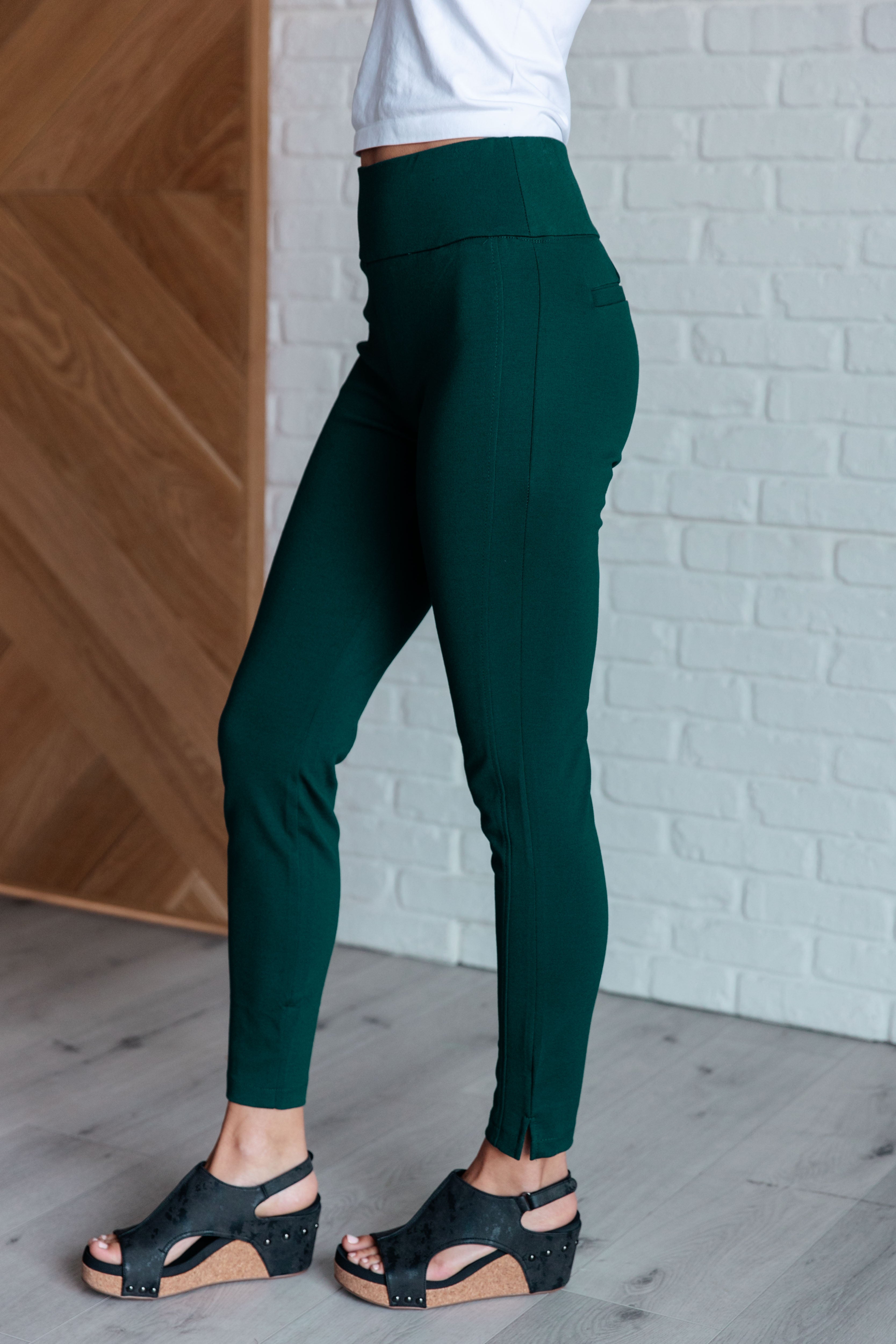 Bottoms Magic Skinny 28" Pants in Hunter Green