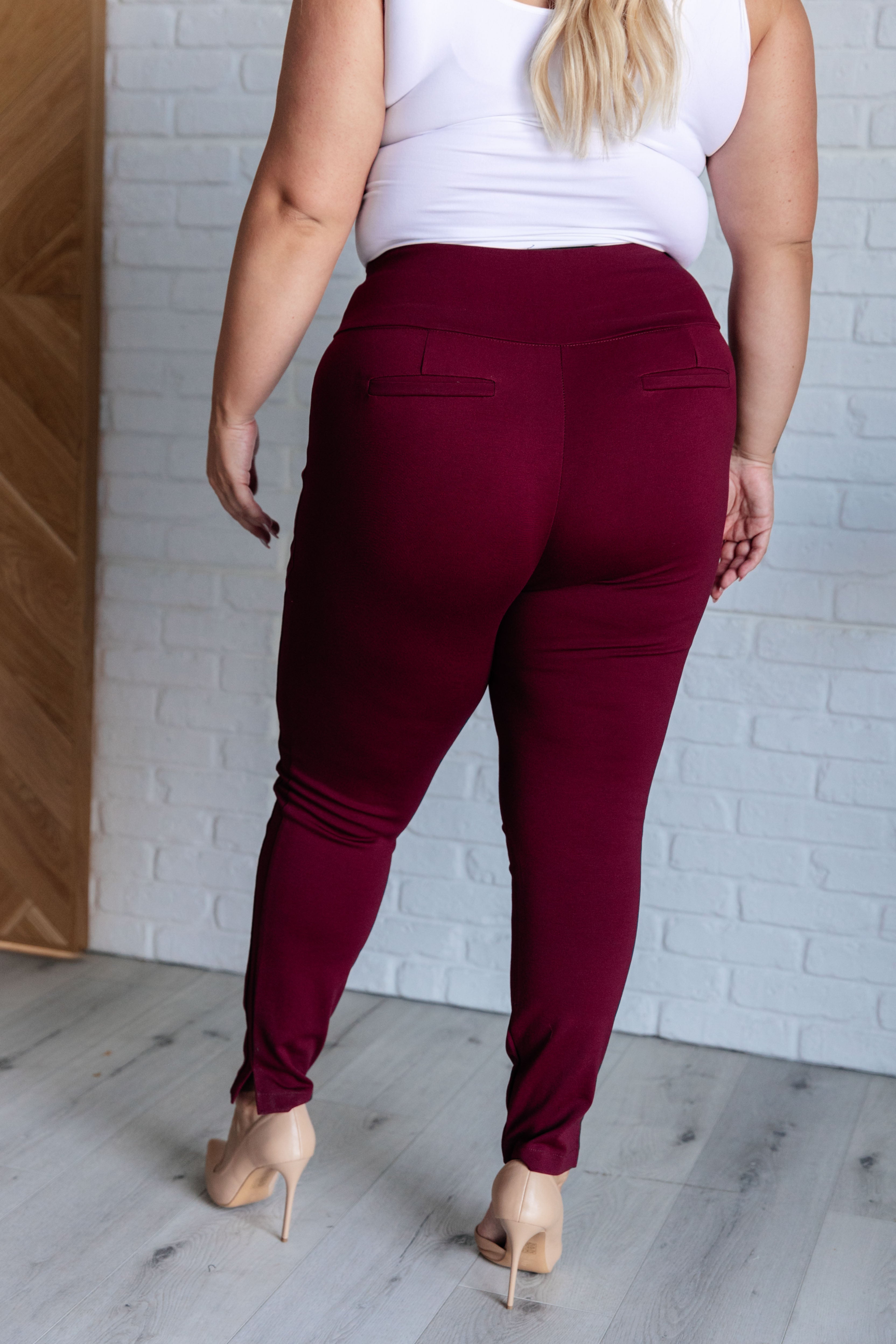 Bottoms Magic Skinny 28" Pants in Wine