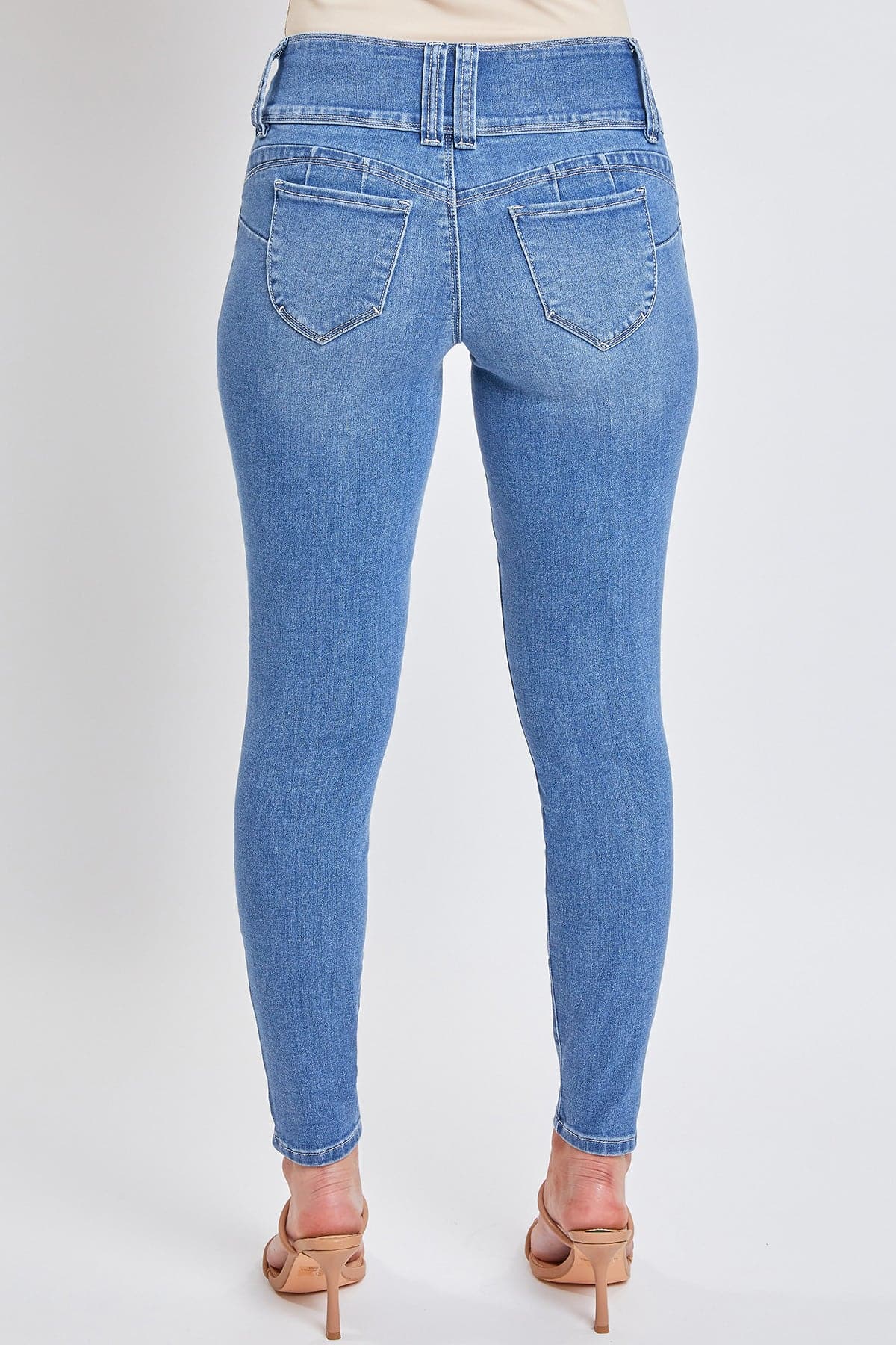 Pants Women’s Sustainable WannaBettaButt Skinny Jeans