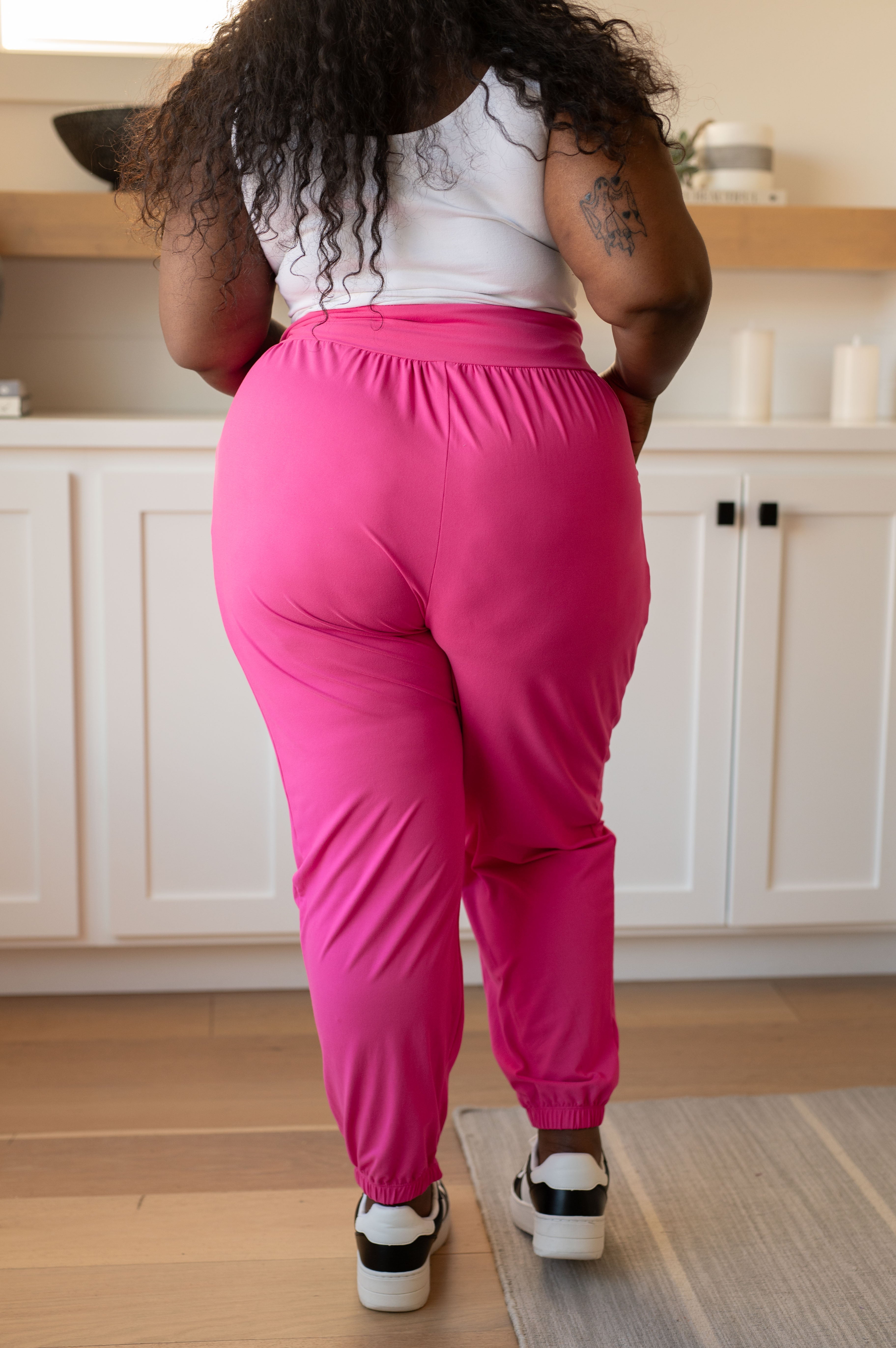 Bottoms The Motive Slouch Jogger in Hot Pink