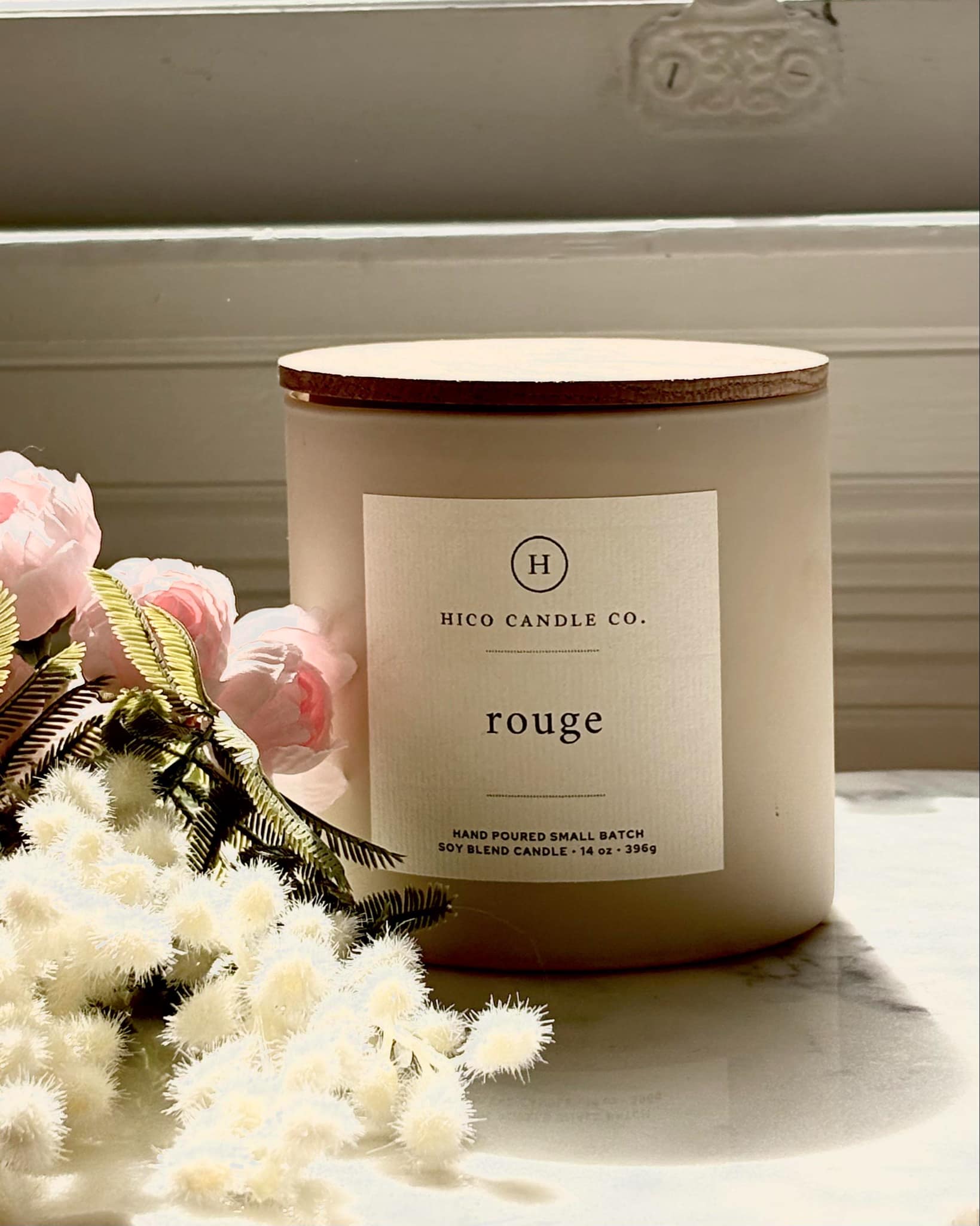 Rouge Candle