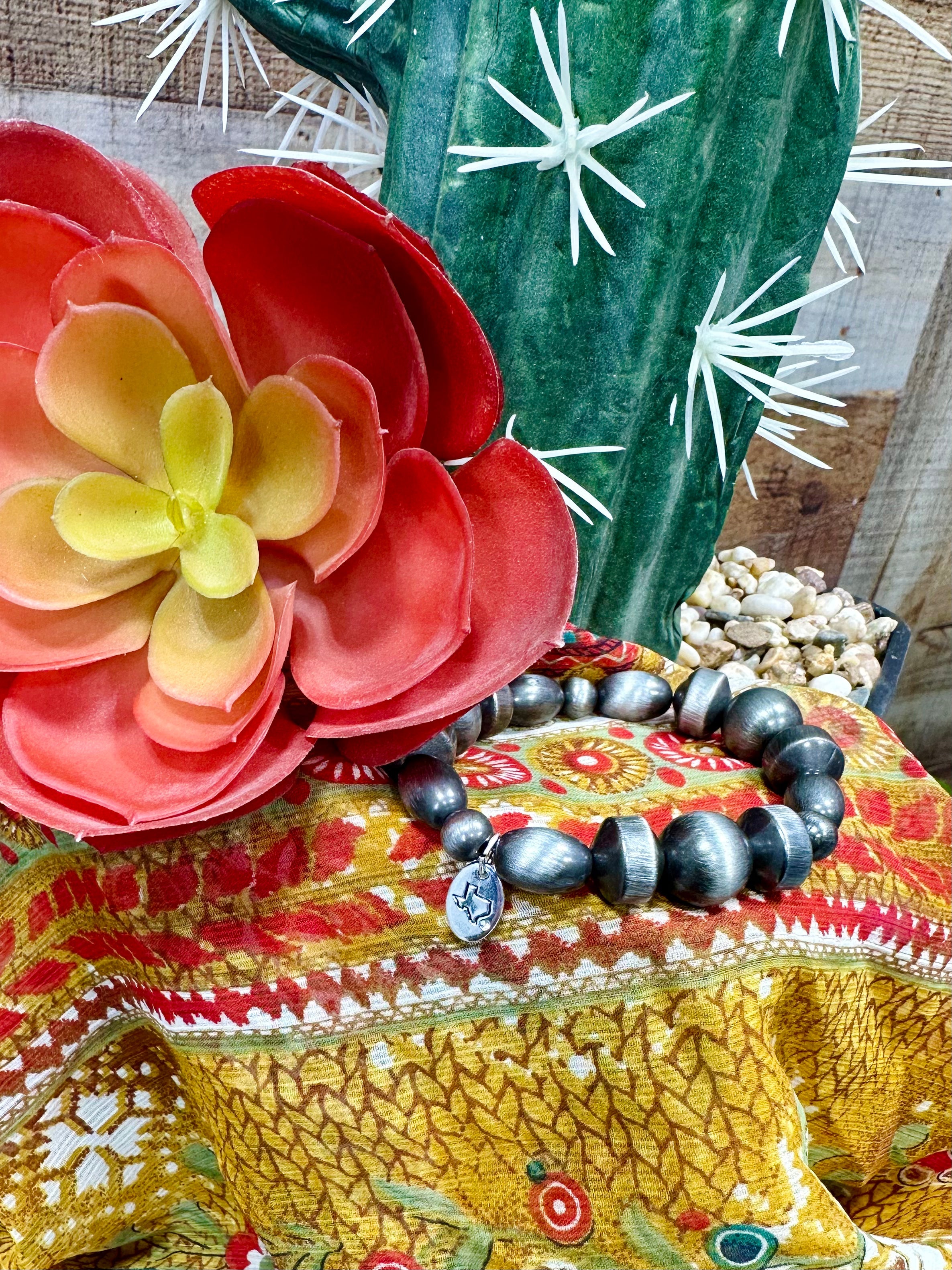 Bracelets Amarillo Bracelet