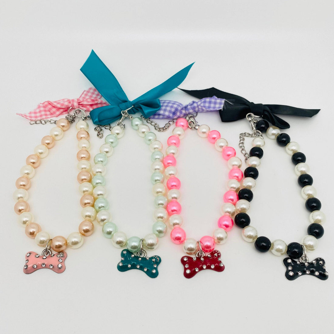 Rhinestone Bone Bow Pet Pearl Collar