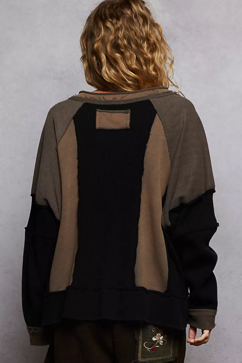 POL Color Block Waffle Knit Raw Hem Sweatshirt