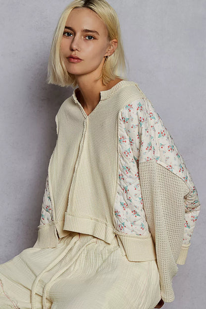 POL Mix Thermal Floral Pattern Quilted Knit Cropped Top with Raw Edge Detail