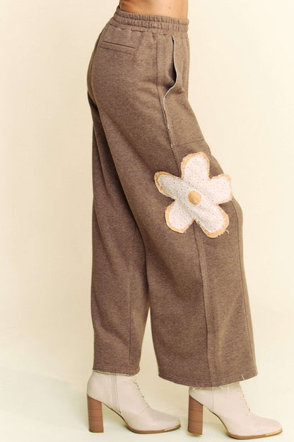 Davi &amp; Dani Flower Patch Elastic Waist Wide Leg Pants