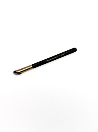 MJ 09 Luxe Artisan Angled Concealer / Nose contour brush