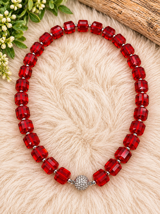 Social Sparkle Beaded Necklace