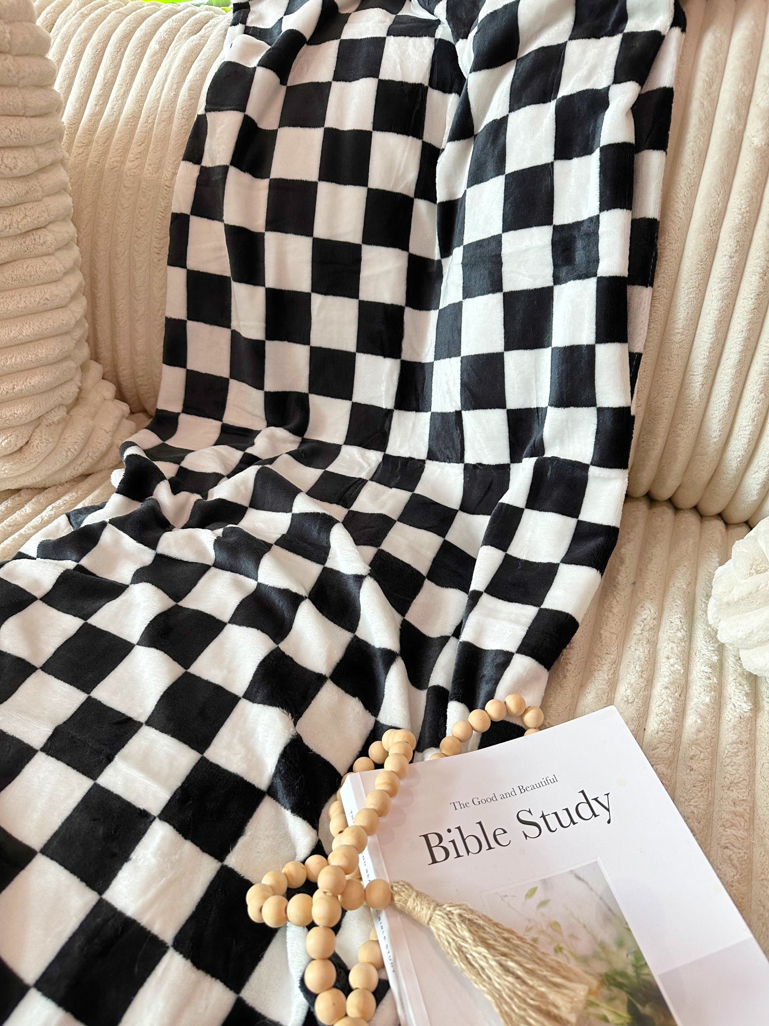 Black Checkered Throw Blanket