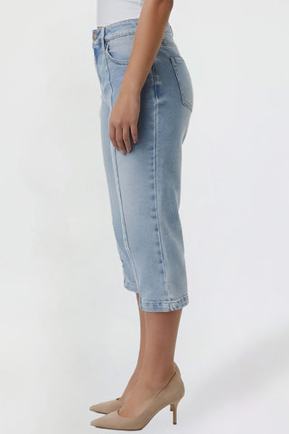 Women's Pin Tuck Capri