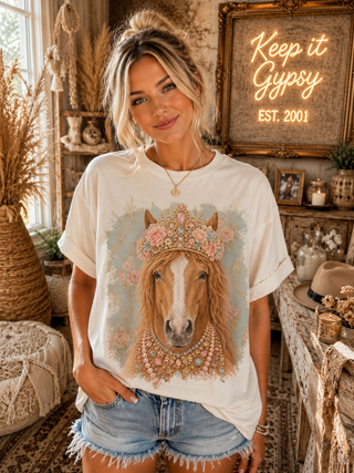 Horse Wallpaper Cream Graphic Tee 2023