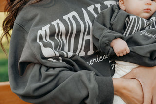 Sweatshirt Sunday Funday - Mini Crewneck