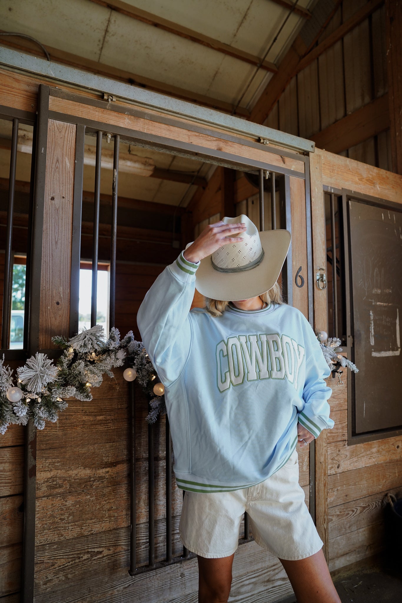 Sweatshirt Cowboy - Blue Vintage Crewneck Sweatshirt