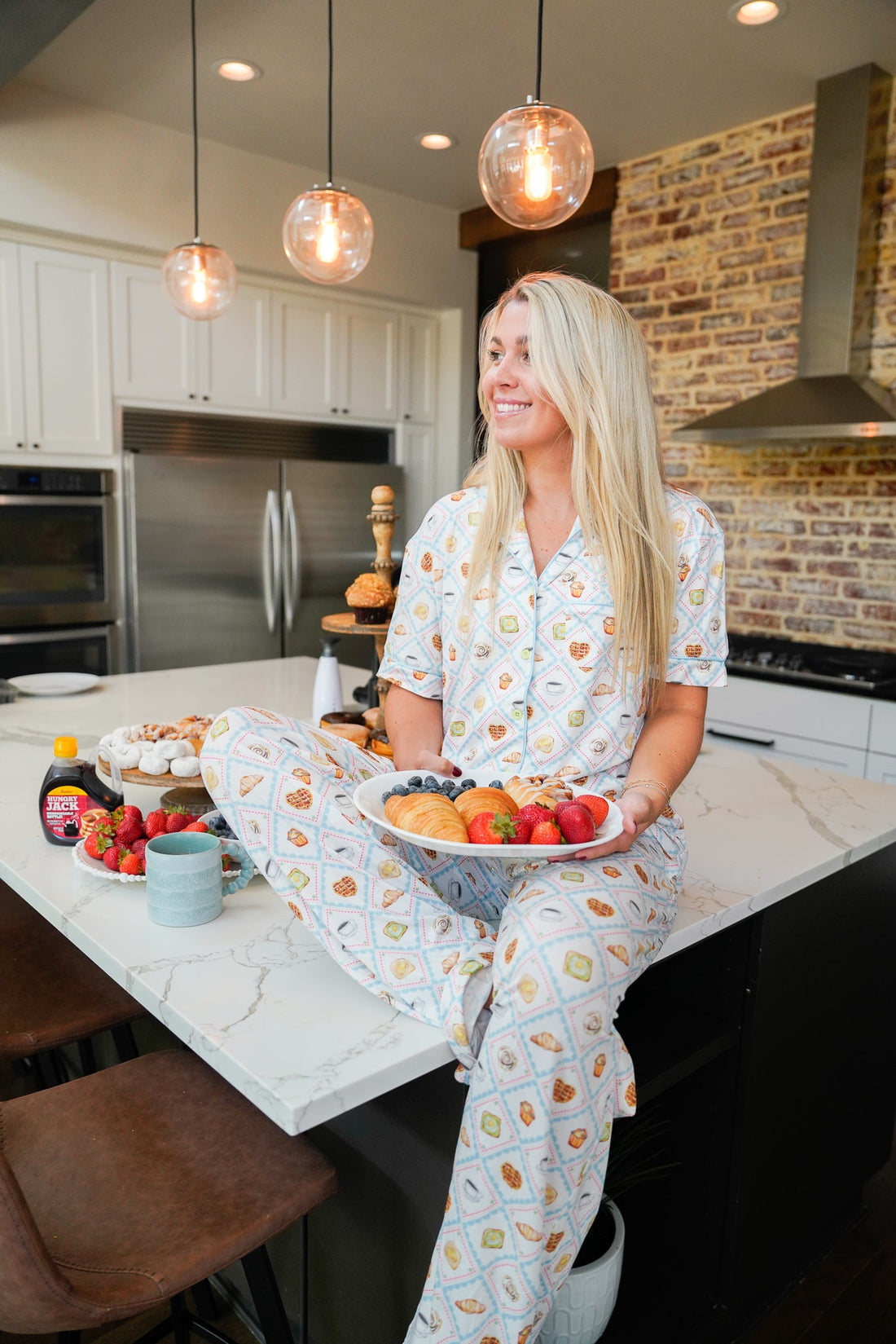Pajamas Blue Breakfast - Short Sleeve + Pant Pajama Set
