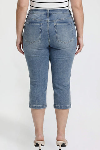 Women's Plus Pin Tuck Capri