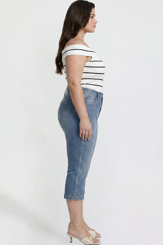 Women's Plus Pin Tuck Capri