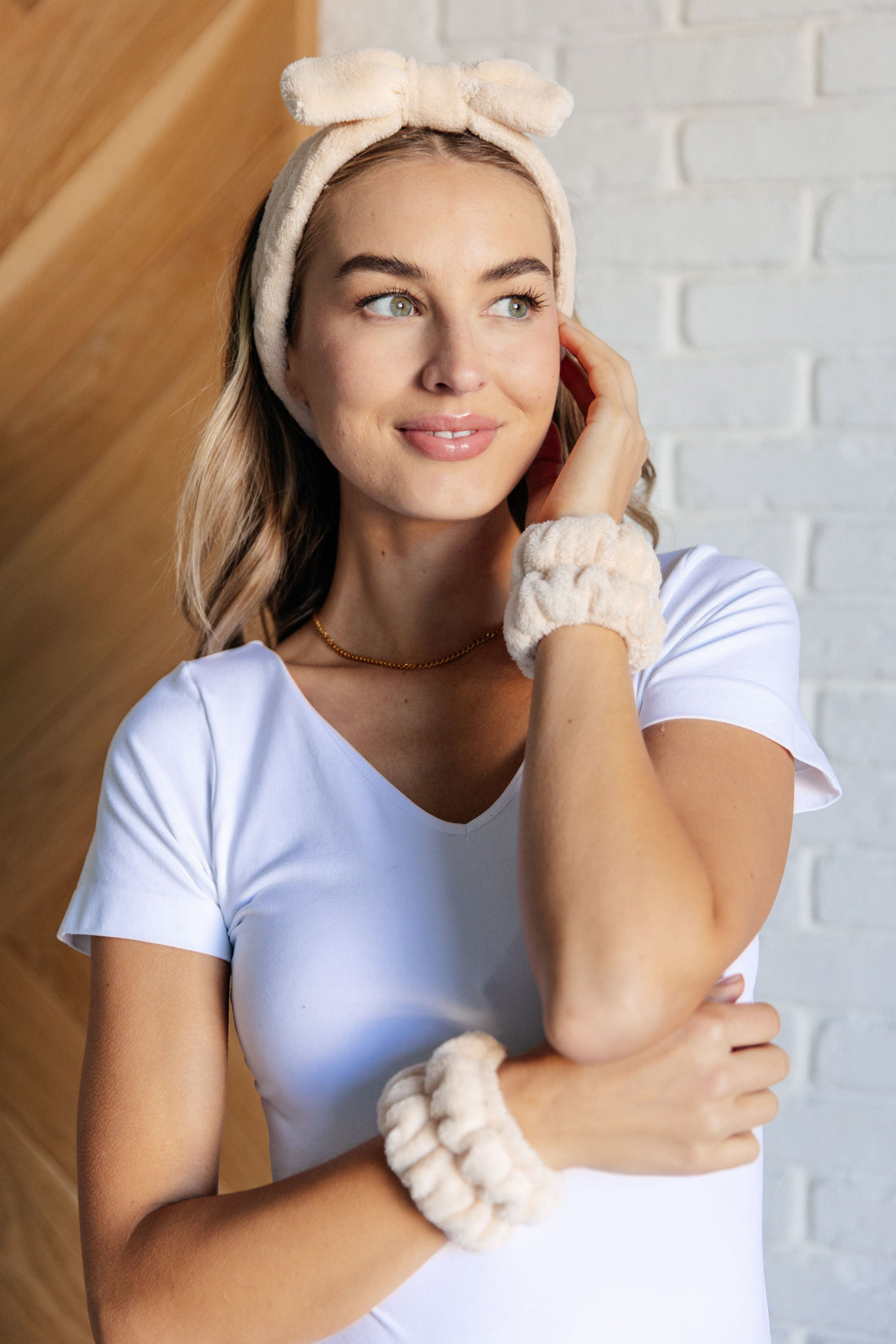 Effortless Days Stretchy Headband &amp; Wristband Set in Cream