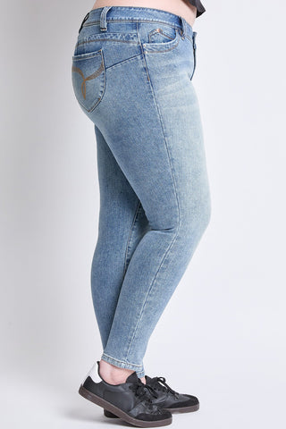 Pants Women's Plus WannaBettaButt Mid Rise Embroidered Skinny Jean