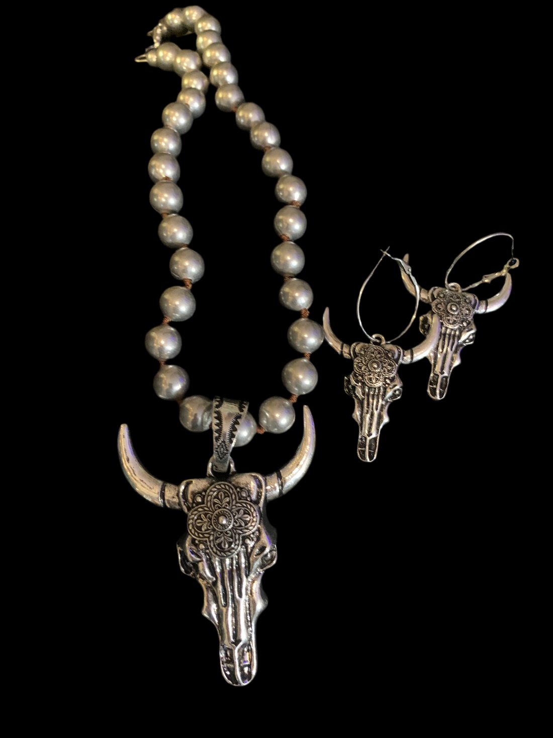 Silver Beaded Longhorn Necklace and Earring Set