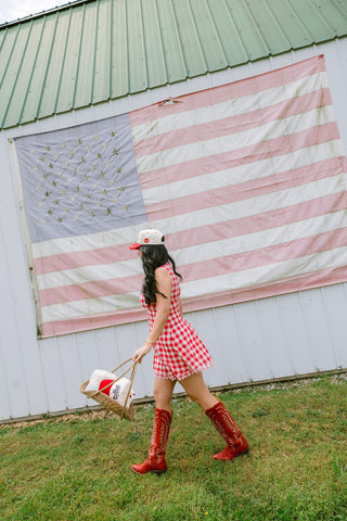 Hat Kiss me I'm American - Red Vintage Trucker Hat