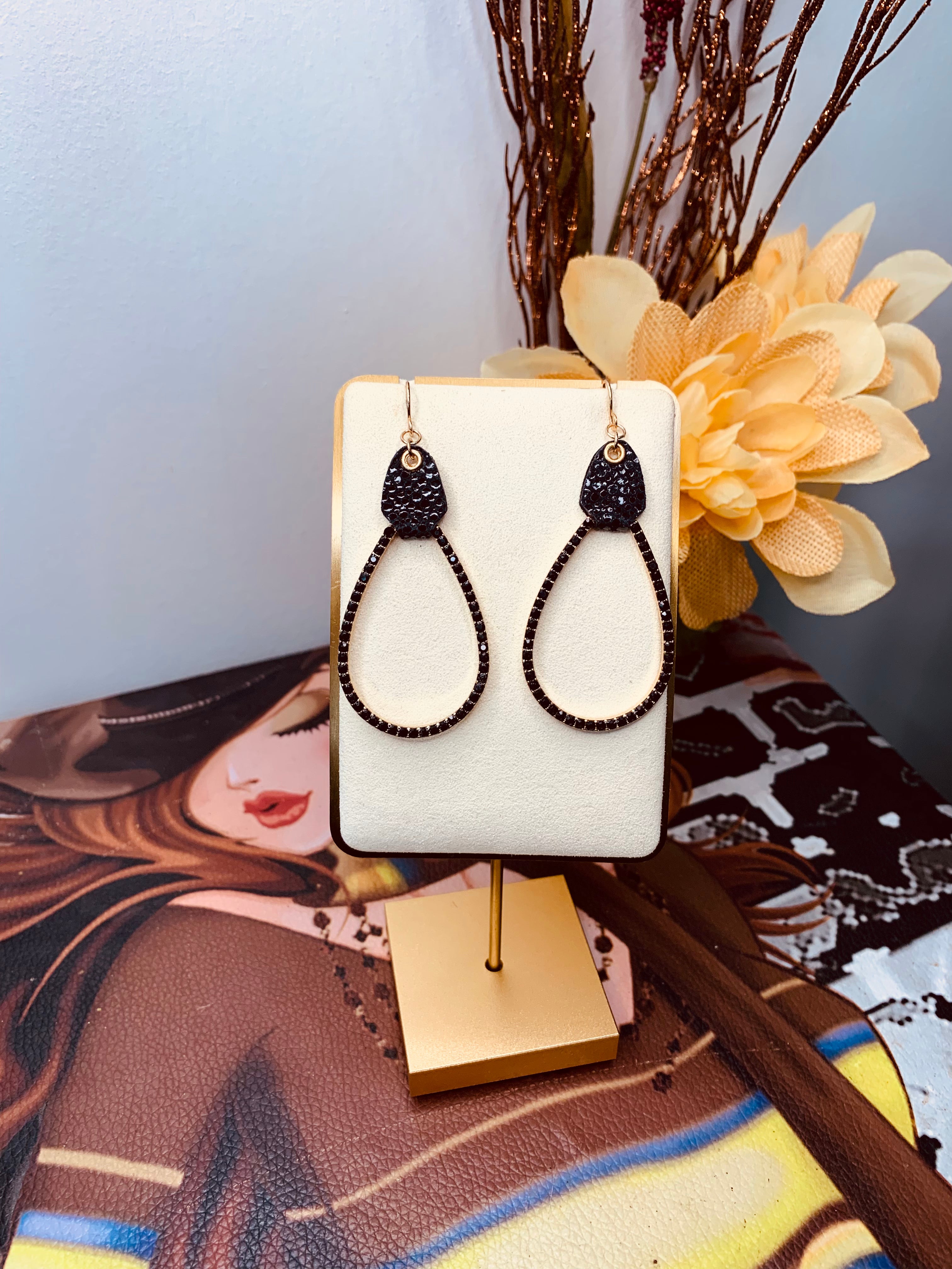 Classy Teardrop Earrings