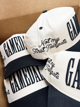 Hat GAMEDAY. - Not My First Tailgate Vintage Trucker Hat