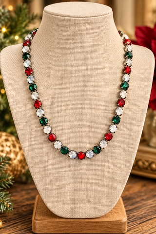 Holly Jolly Lariat 36" Magnetic Clasp Necklace