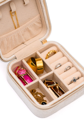 Accessories Kept and Carried Velvet Jewelry Box in Ivory