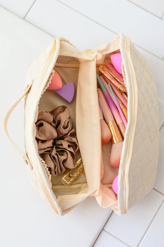 Accessories Large Capacity Quilted Makeup Bag in Cream
