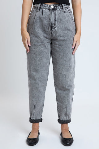 Women's Pleated Mom Jeans