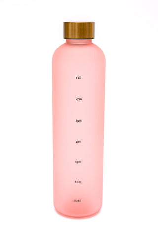 Accessories Sippin' Pretty 32 oz Translucent Water Bottle in Pink & Gold