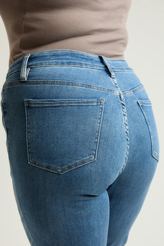 Women's Plus Premium Stretch Essential Capri